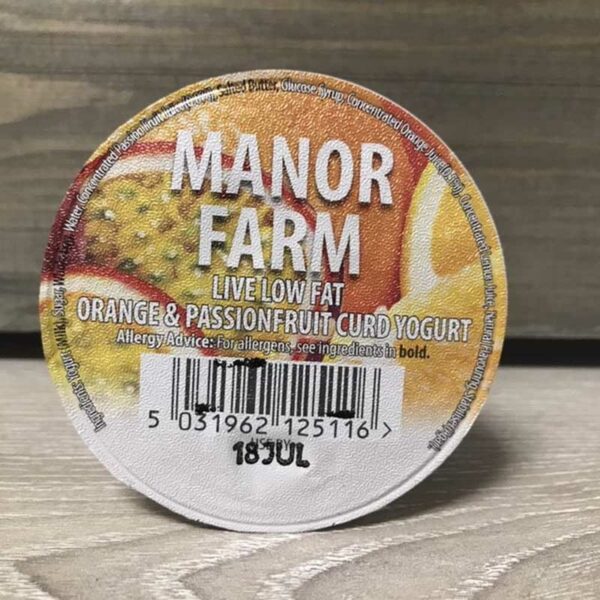 Manor Farm Low Fat Orange & Passionfruit Live Yogurt (125g)